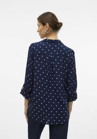 Vero Moda VMBUMPY L/S NEW NOOS - Blusa - navy blazer
