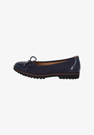 Ballet flats blu navy con punta in pelle lucida, fiocchetto decorativo e suola testurizzata per la presa. Parte superiore liscia e interno imbottito.