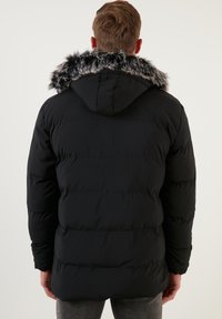Buratti Žieminis paltas - black