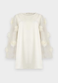 Wybrany, cream white