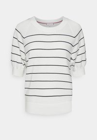 Top de punto blanco con rayas horizontales en azul marino, mangas cortas abullonadas y cuello redondo. Textura suave con puños y dobladillo acanalados.