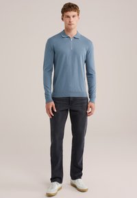 WE Fashion BLUE RIDGE - Straight leg jeans - black