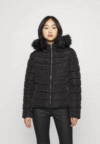 ONLY Petite - ONLNEWELLAN QUILTED HOOD JACKET - Talvejope - black Väikepilt 1