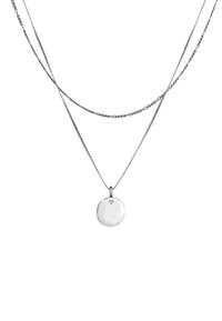 Zilveren ketting van sterling zilver met twee gedraaide schakels en een ronde hanger, gemarkeerd met "925", met een glad, reflecterend oppervlak.