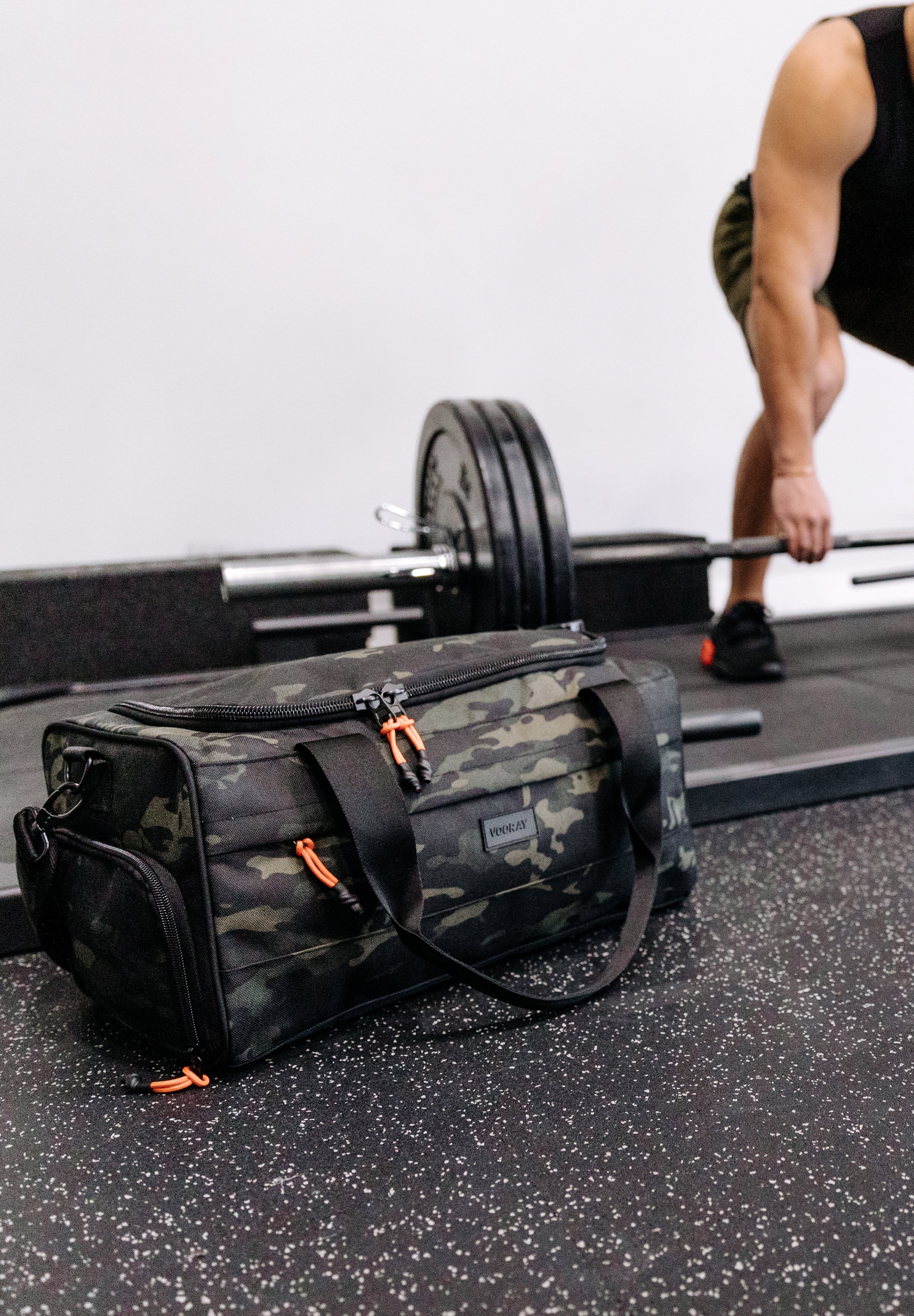 VOORAY BOOST XL DUFFEL - Borsa da viaggio - abstract camo/nero - Zalando.it