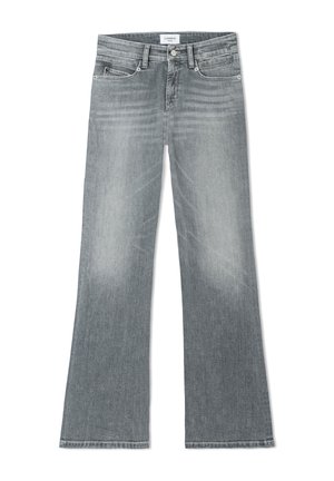 Jeans in denim grigio con gamba leggermente svasata, chiusura frontale con bottone e cerniera, e design a cinque tasche.