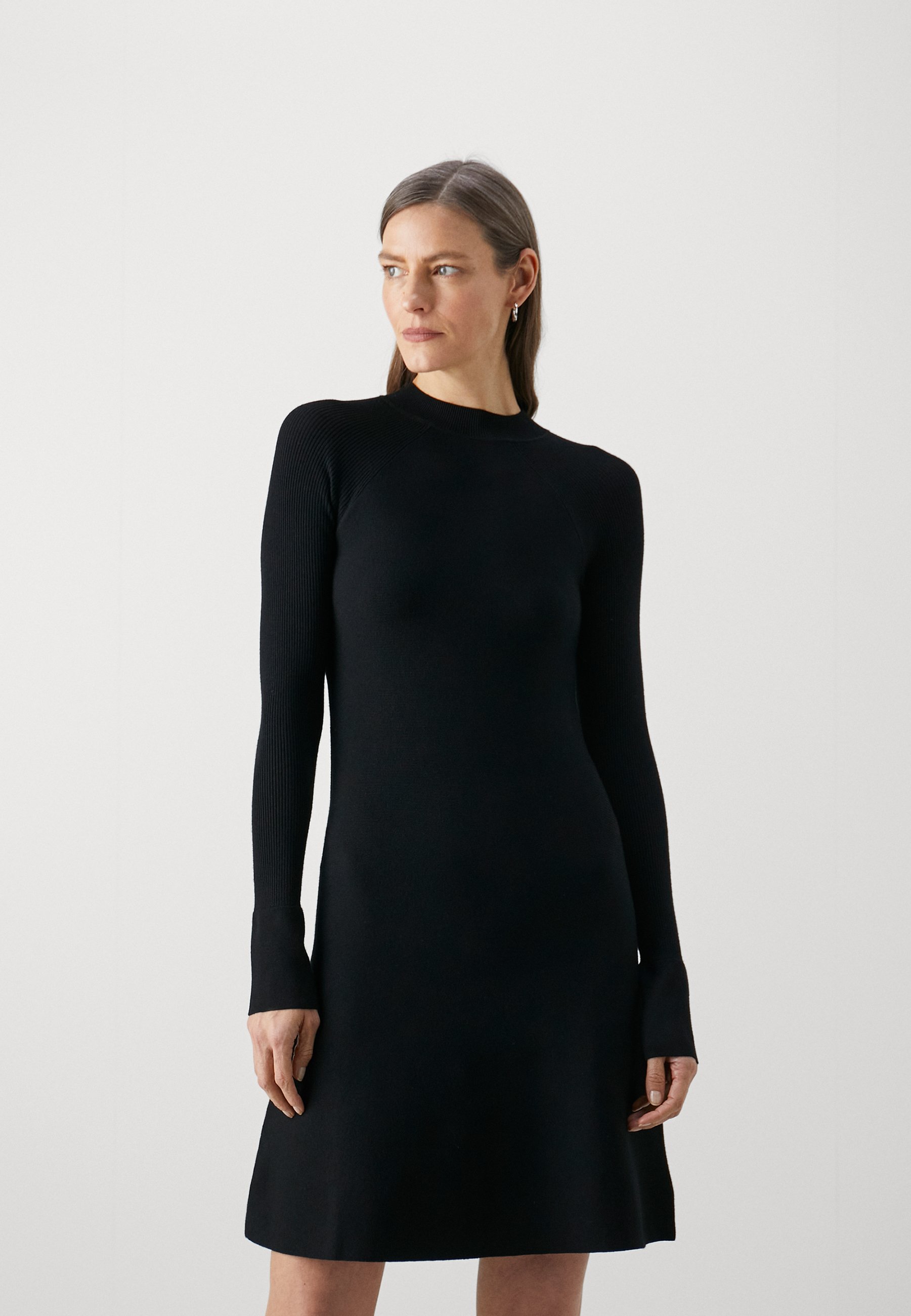 Max Mara Leisure PIREO Abito in maglia nero Zalando