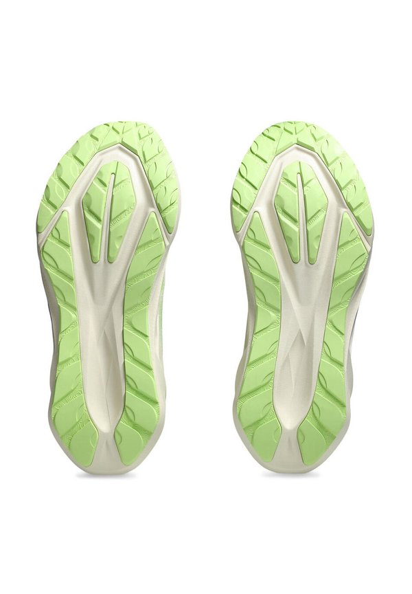 NOVABLAST 5 TR - Road running shoes2