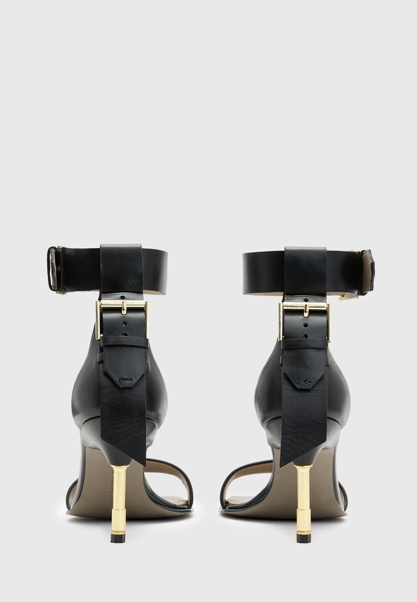 NOIR - Sandals4