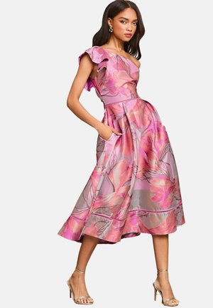 Lipsy REGULAR FIT - JACQUARD PROM - Koktailové šaty/večierkové šaty - pink