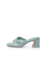 Natikači s peto - blu