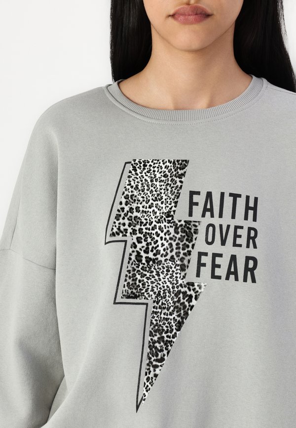 ONLRUNA O NECK BOX - Sweatshirt3