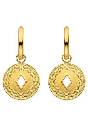 Een paar gouden oorringen met ronde hangers met een textuur, voorzien van een diamanten uitsparing en een gegolfde rand.