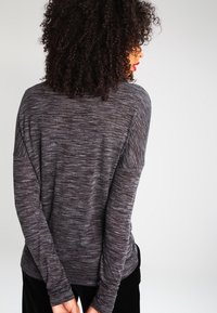 OPUS Langarmshirt - anthracite