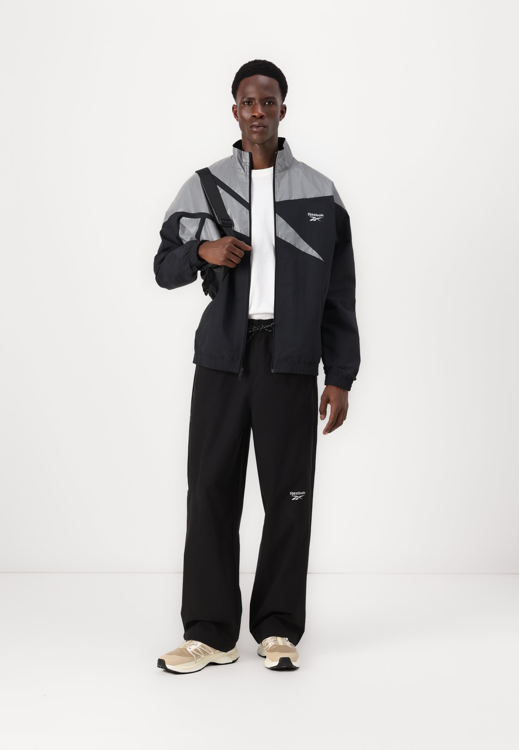 REEBOK everyone CLASSIC TRACK JACKET L 茶 X Reebok Classic Track Jacket by Vetements - La Garçonne