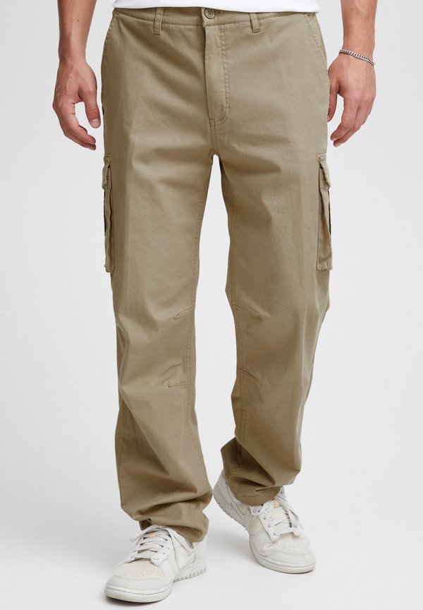 SDJOE REGULAR FIT - Cargo trousers - tree house