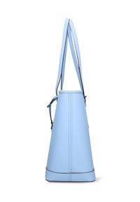 Borsa in pelle azzurro chiaro con forma affusolata. Dotata di doppi manici e dettagli di cuciture nere. Texture liscia con accessori minimali.