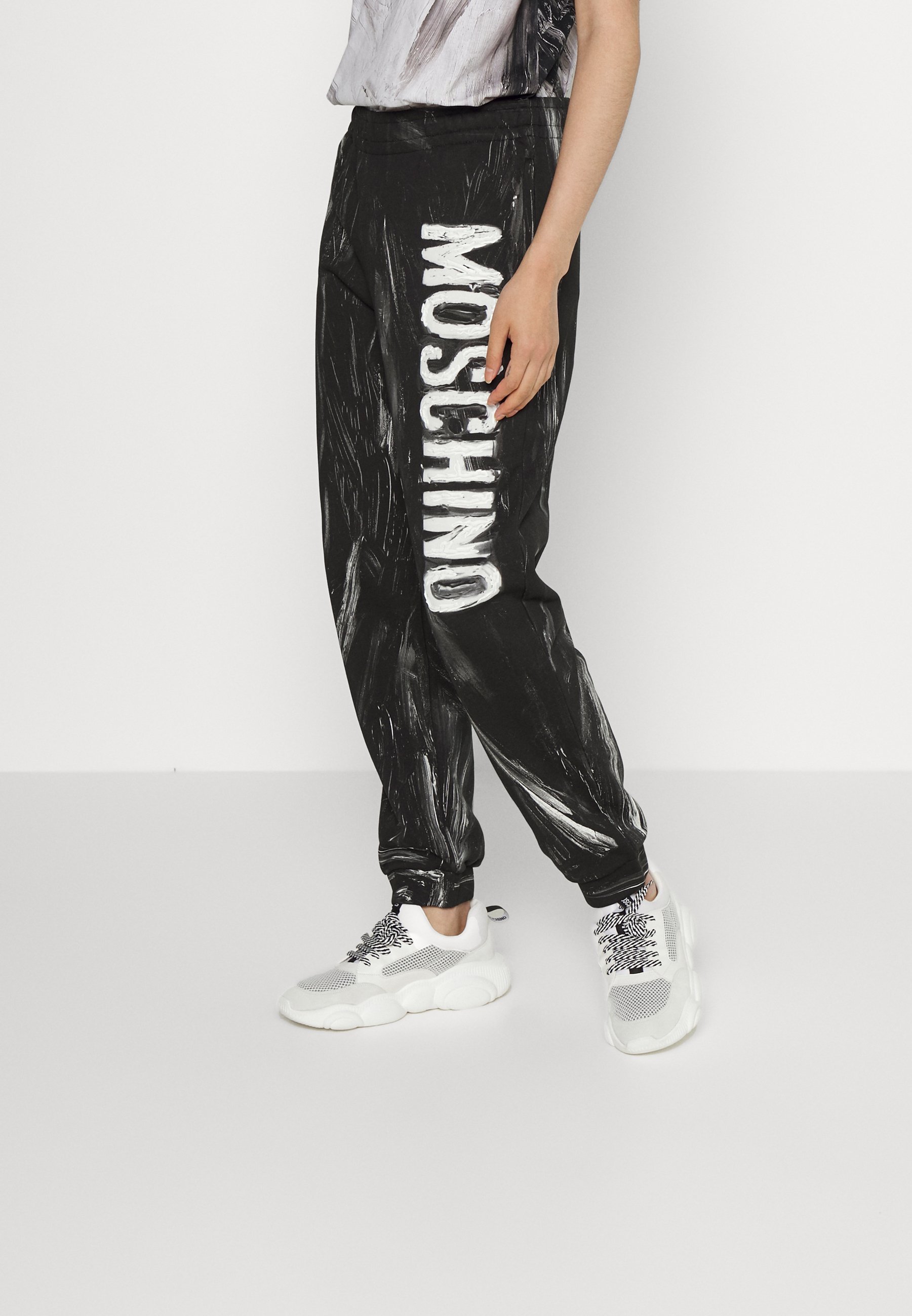 MOSCHINO TROUSERS - Pantaloni sportivi - black/nero - Zalando.it