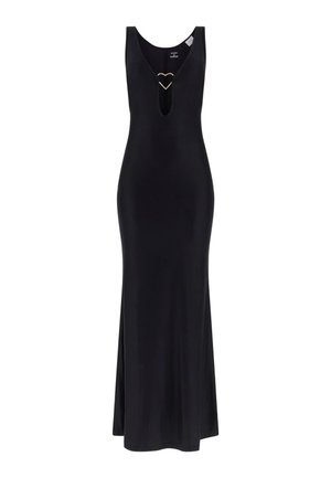 Zwarte mouwloze jurk tot op de vloer met diepe V-hals en gouden hartvormige sluiting aan de voorkant in het midden.