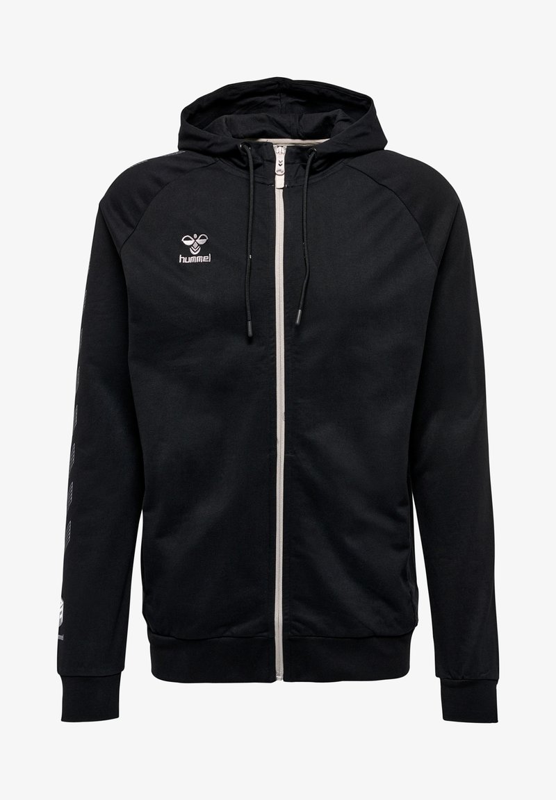 Felpa nera con zip, realizzata in morbido tessuto, con zip bianca, cappuccio, maniche lunghe e dettagli del logo sul petto e sulla manica.