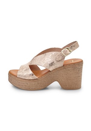 Platform sandals - beige