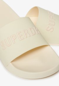 Superdry & Co LOGO - Mules - rice white