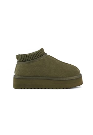 Stivaletti con plateau - military