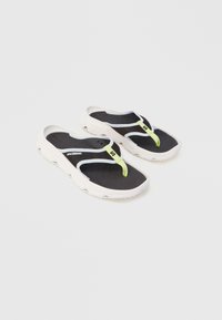 Nem kiválasztott, earth brown/vanilla ice/sunny lime