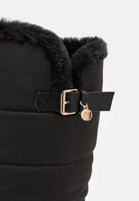 Anna Field Botas con plataforma - black