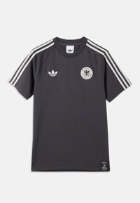 Nem kiválasztott, utility black