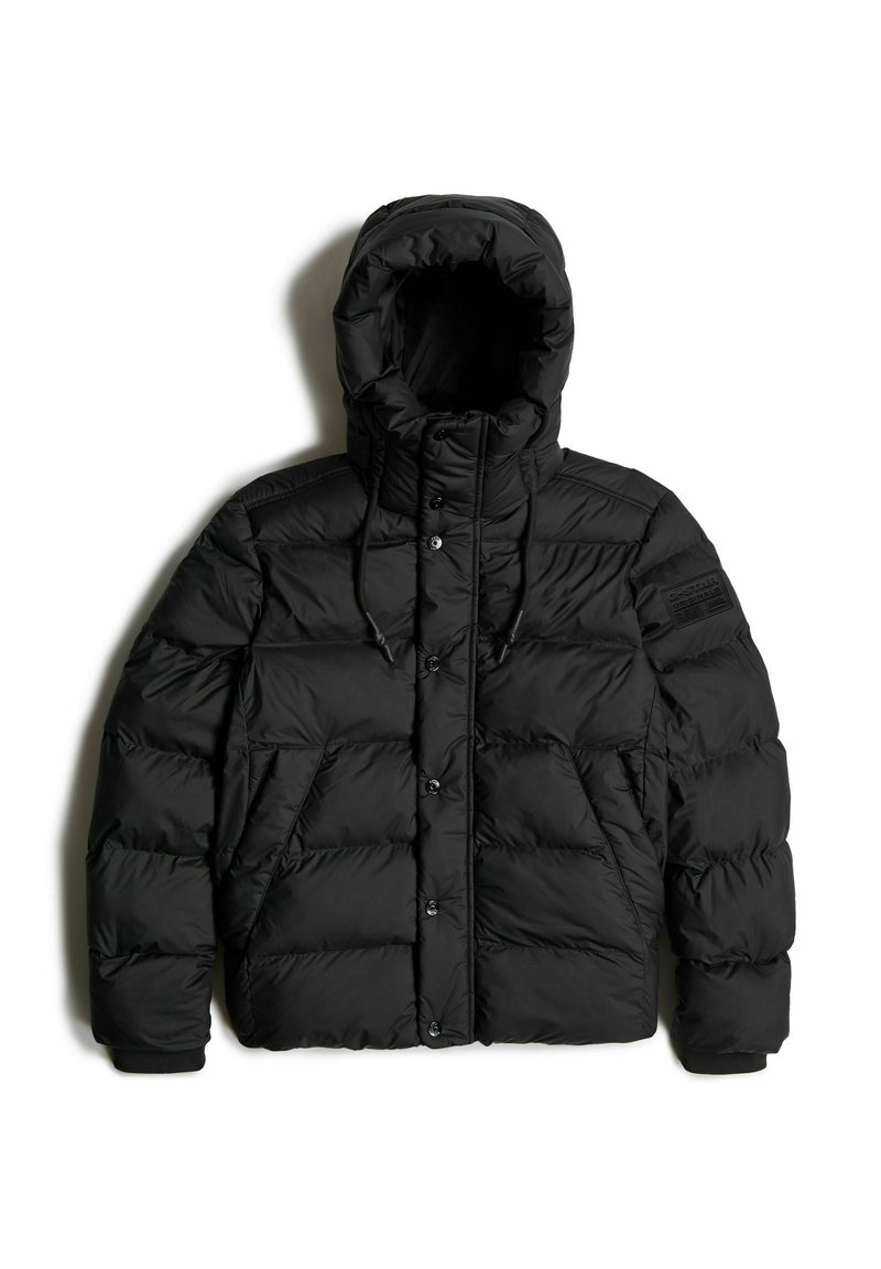 Schwarze Daunenjacke mit Kapuze, glänzendem Material, gestepptem Design, vorderer Knopfleiste und seitlichen Taschen mit gerippten Bündchen.