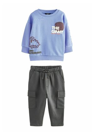 PLACEMENT PRINT UTILITY AND SET - Reisitaskuhousut - lilac purple