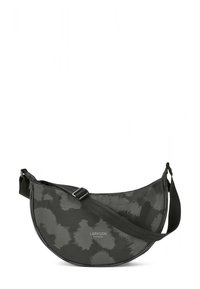 Sac d'épaule en tissu noir avec une forme courbée et un motif abstrait gris foncé. Comprend une bandoulière amovible et une fermeture éclair.