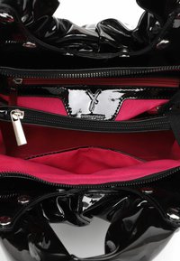 SURI FREY Kally Shopper Beige: Borsa a Tracolla Vegan per Donna Elegante