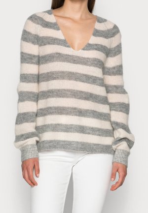 Sweter