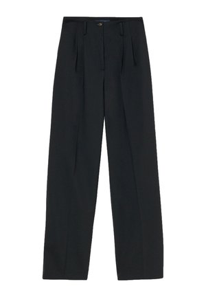 Černé kalhoty s vysokým pasem na míru, s záhyby, poutky na pásek a zapínáním vpředu na knoflíky.