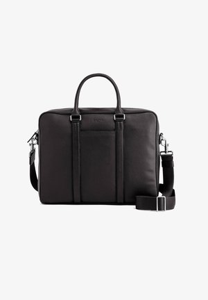 Schwarze Lederaktentasche mit zwei oberen Griffen, abnehmbarem Schulterriemen, strukturierten Oberflächen und einer Vorderseite mit vertikalen Linien.