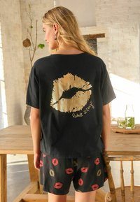 Rockett St George REGULAR FIT  - Conjunto de pijama - black