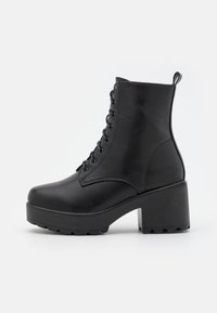 Koi Footwear GIN PLATFORM MILITARY BOOTS - Šņorējami puszābaki - black