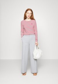 Kaffe LIDDY - Camisola de manga comprida - chalk/red
