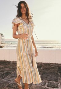 Next FLUTTER SLEEVE TIE NECK ELASTICATED WAIST TIERED MIDI - Vardagsklänning - off white and blue stripe