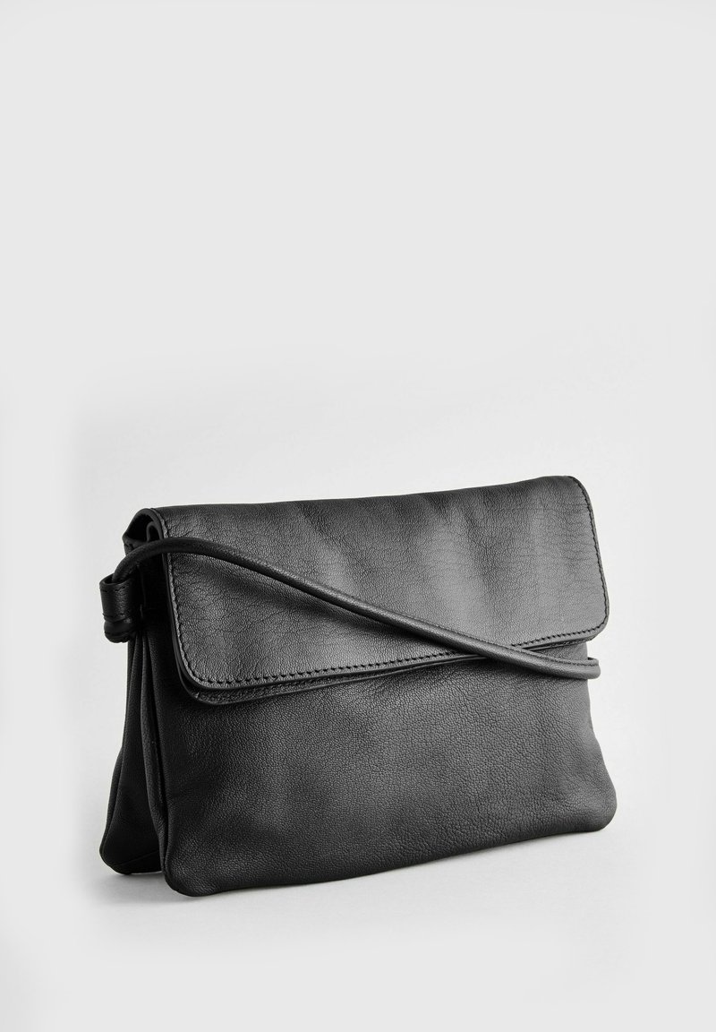 KATANA Petit sac à main sac à bandoulière femme en cuir réf 82511 (3 coul.disp KATANA Petit sac à main sac à bandoulière femme en cuir réf 82511 (3 coul.disp