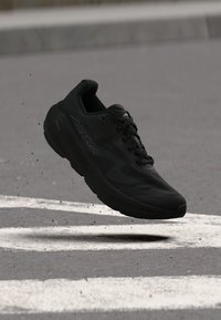 Избран, black/black/castlerock