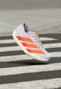Unselected, footwear white/lucid orange/lucid red