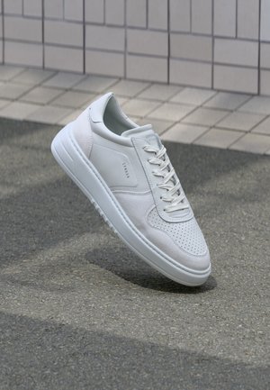 CPH77M - Tossud - white