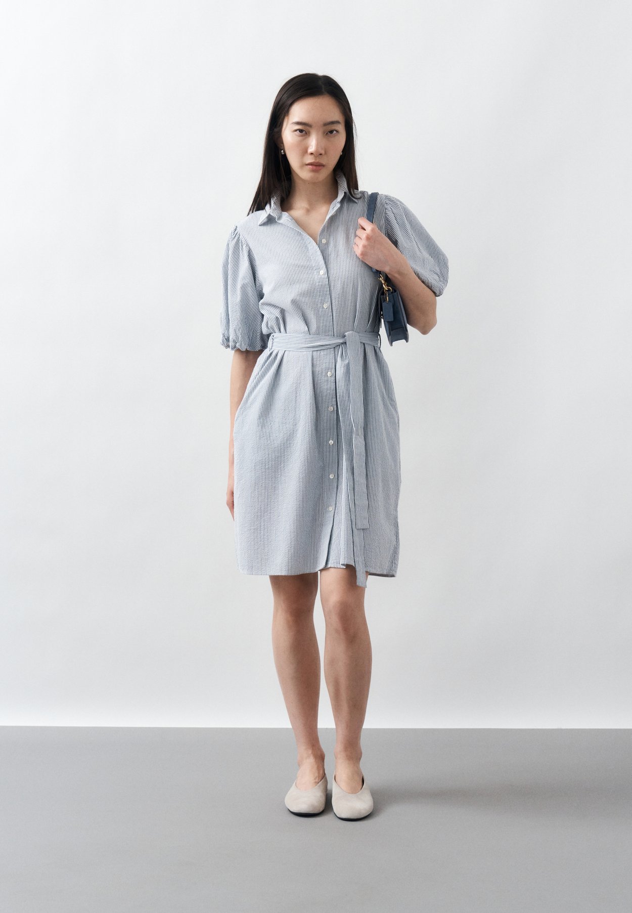 SEERSUCKER PUFF SLEEVE DRESS