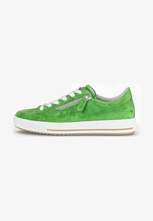 Sneakers - green