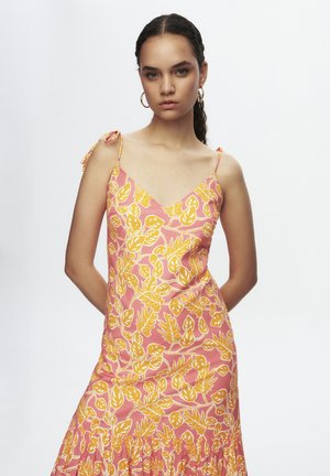 adL RUFFLES - Denní šaty - printed pink