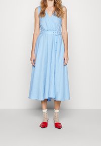 RIANI Jurk light blue/lichtblauw (Pre-owned)