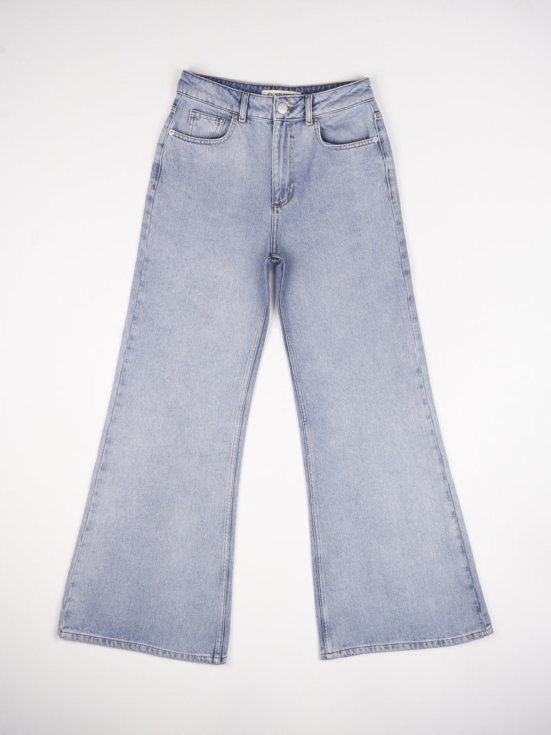 Blugi bootcut